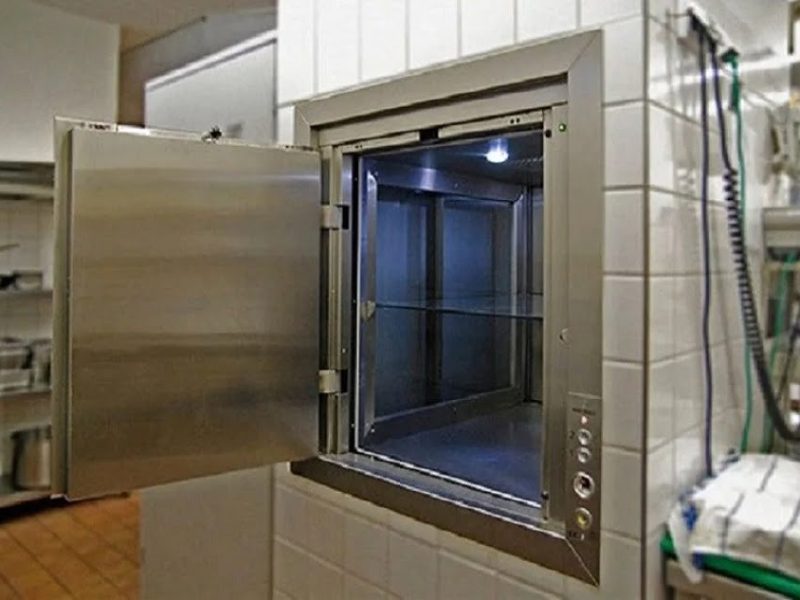 manuel kapılı servis asansörü